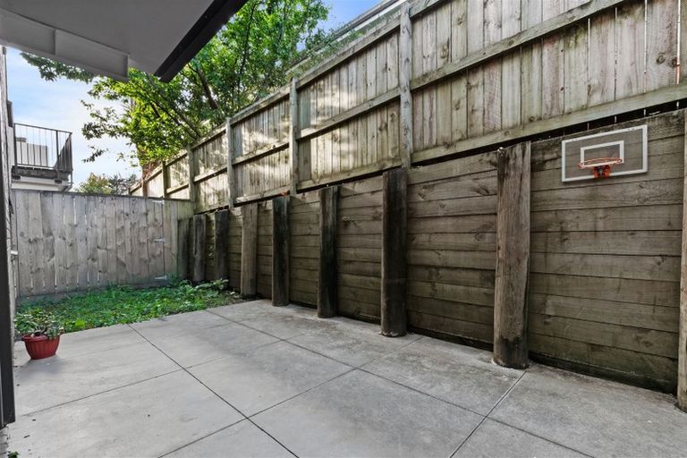 Photo of property in 5/15 Wyllie Road, Papatoetoe, Auckland, 2025