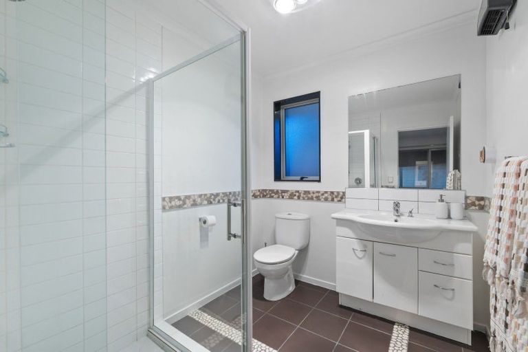 Photo of property in 24 James Drive, Woodend, 7610