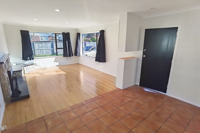 Photo of property in 36 Woodford Avenue, Henderson, Auckland, 0610