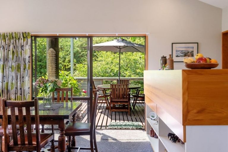 Photo of property in 9 Sherwood Lane, Cashmere, Christchurch, 8022