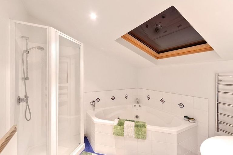 Photo of property in 45a Wroxton Terrace, Merivale, Christchurch, 8014