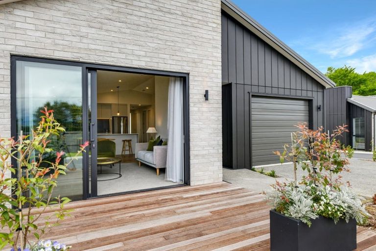 Photo of property in 190 State Highway 2, Opaki, Masterton, 5871