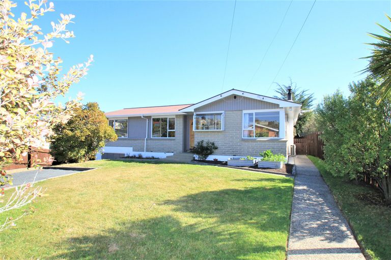 Photo of property in 5 Bell Crescent, Concord, Dunedin, 9018