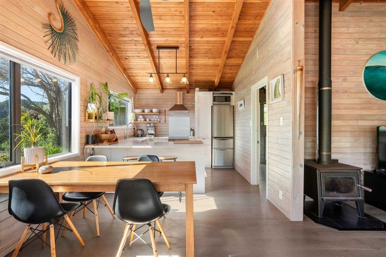 Photo of property in 206 Onemana Drive, Onemana, Whangamata, 3691