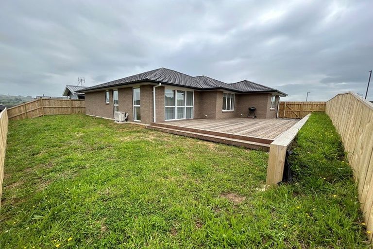 Photo of property in 152 Hitchen Road, Pokeno, 2402