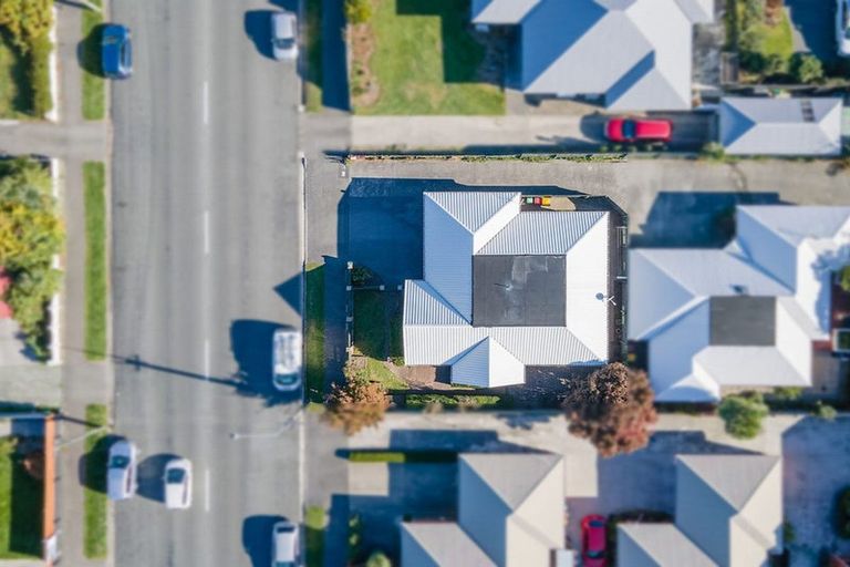 Photo of property in 139a Avonhead Road, Avonhead, Christchurch, 8042