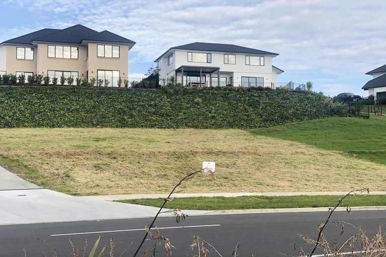 Photo of property in 100 Arran Point Parade, Orewa, 0931