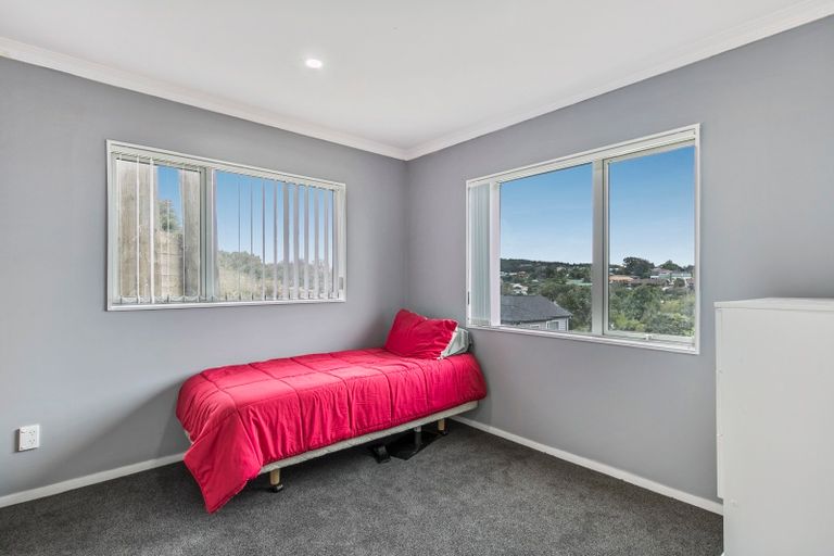 Photo of property in 22 Brownlee Place, Pukekohe, 2120