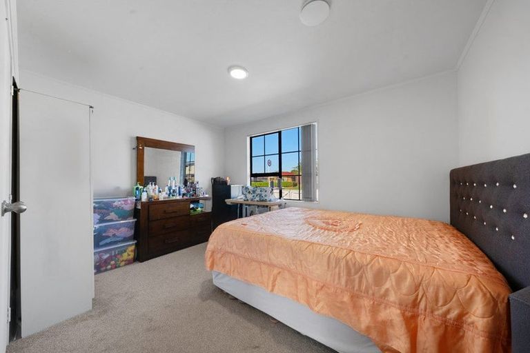 Photo of property in 2/86 Palmers Road, Clendon Park, Auckland, 2103