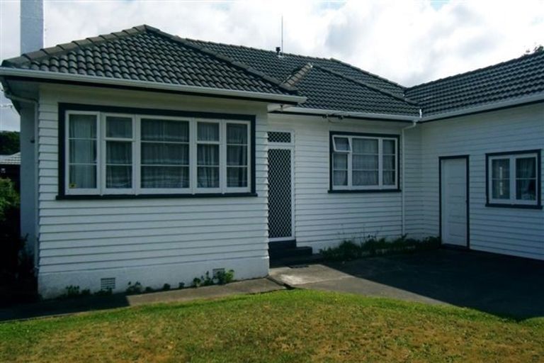 Photo of property in 1/945 High Street, Avalon, Lower Hutt, 5011