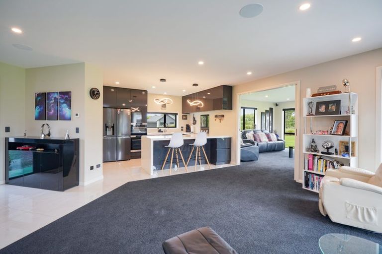 Photo of property in 171 Dunns Road, Otatara, Invercargill, 9879