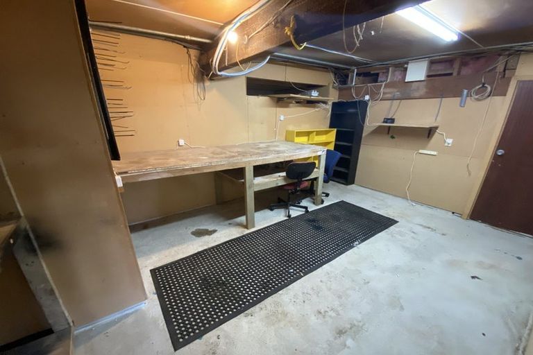 Photo of property in 33 Kanpur Road, Broadmeadows, Wellington, 6035