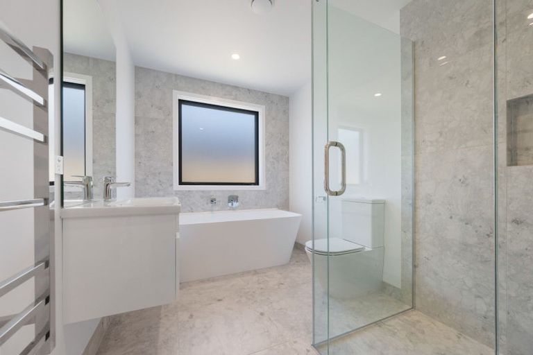 Photo of property in 1 Hadley Place, Cromwell, 9310