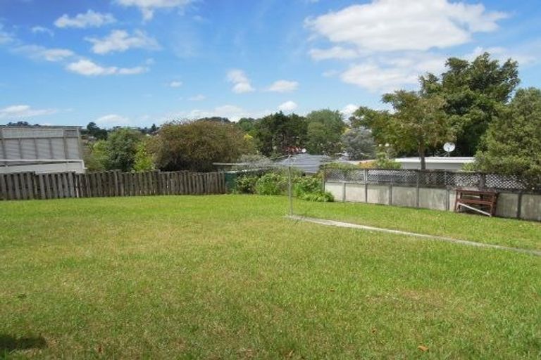 Photo of property in 61 Blakeborough Drive, Forrest Hill, Auckland, 0620