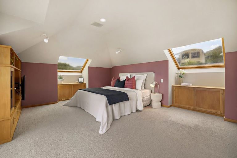 Photo of property in 45 Bay View Road, Kelvin Heights, Queenstown, 9300