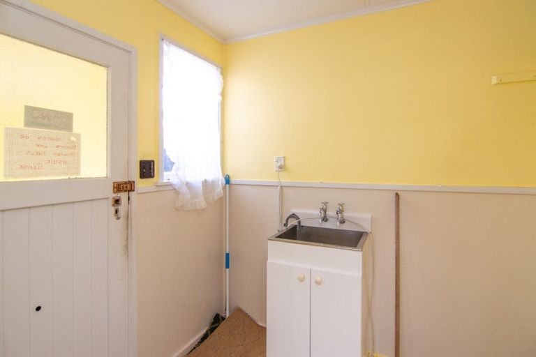 Photo of property in 99 Clyde Crescent, Roslyn, Palmerston North, 4414