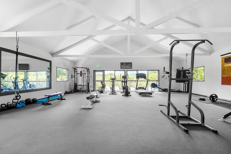 Photo of property in 10 Parawera Drive, Acacia Bay, Taupo, 3330