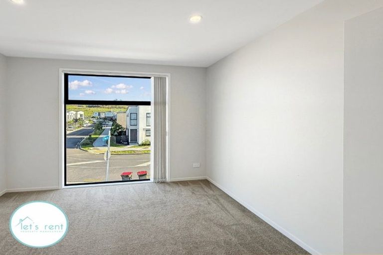 Photo of property in 2 Tima Lane, Mangere Bridge, Auckland, 2022