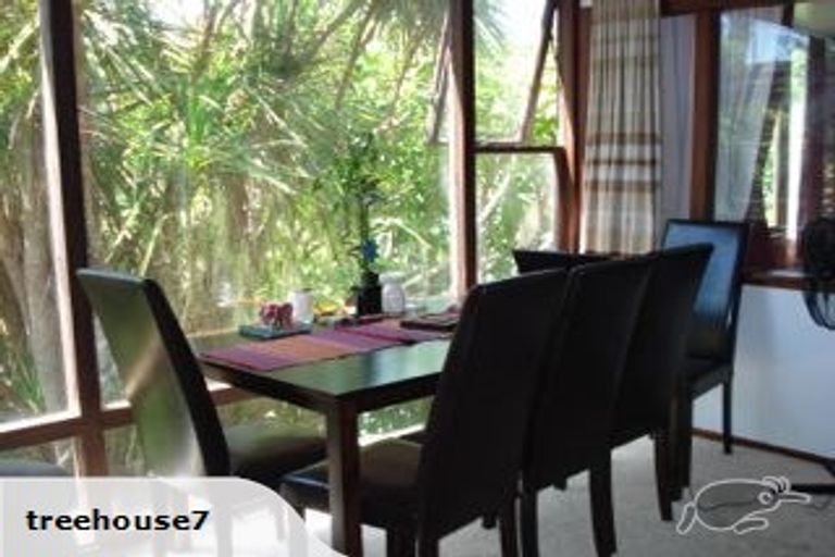 Photo of property in 8/244 Onewa Road, Birkenhead, Auckland, 0626