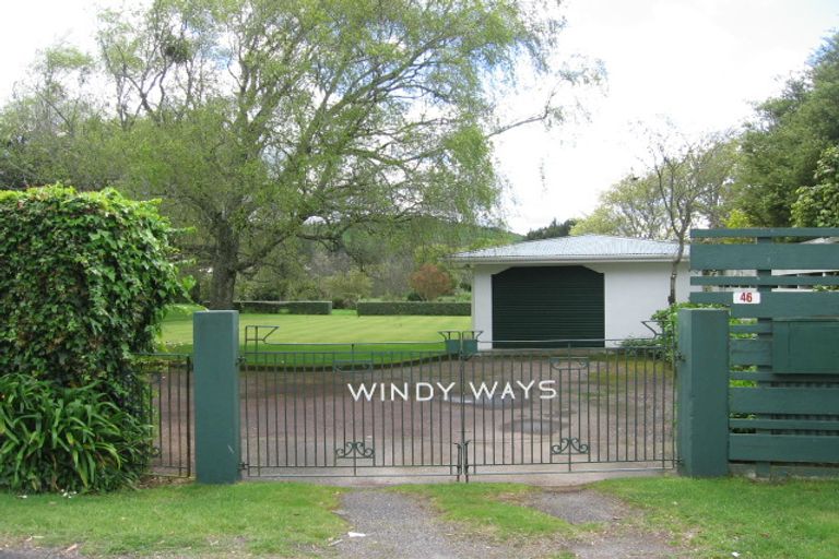 Photo of property in 46 Takinga Street, Mourea, Rotorua, 3074