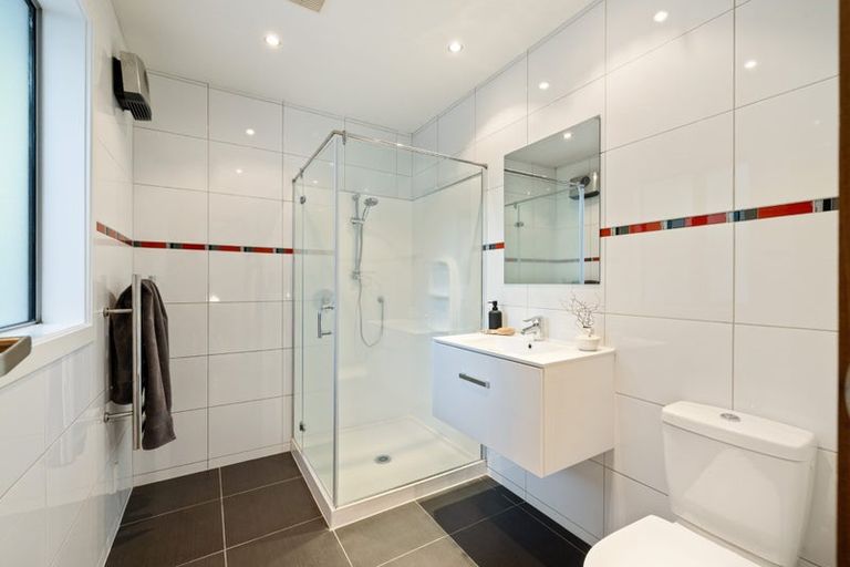 Photo of property in 35 Kirkwood Avenue, Upper Riccarton, Christchurch, 8041