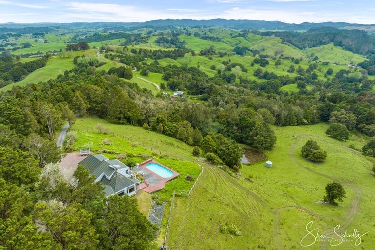 Photo of property in 338a Wairere Road, Paparoa, 0571