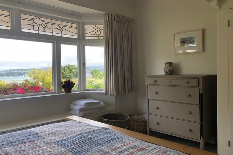 Photo of property in 25 Seatoun Heights Road, Miramar, Wellington, 6022