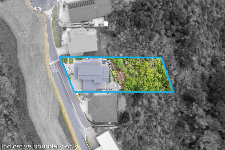 Photo of property in 43 Seymour Grove, Kingsley Heights, Upper Hutt, 5018