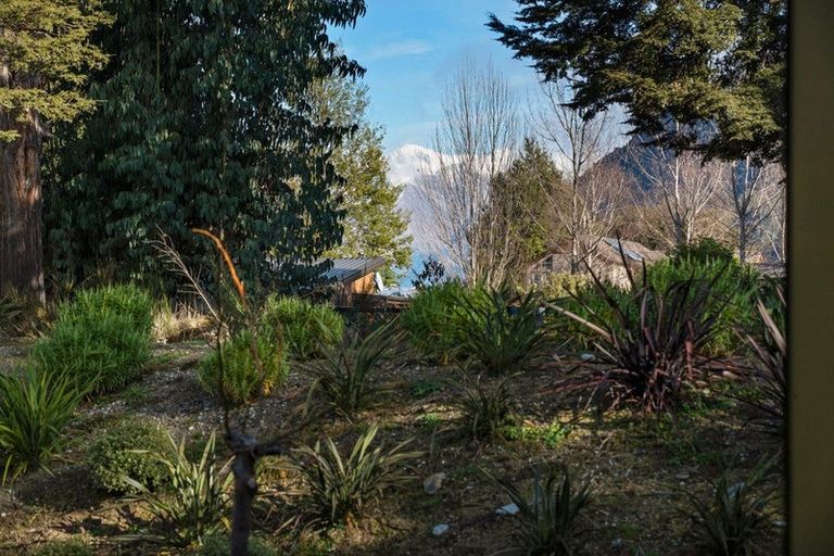 Photo of property in 13 Arbor Lane, Mount Creighton, Queenstown, 9371