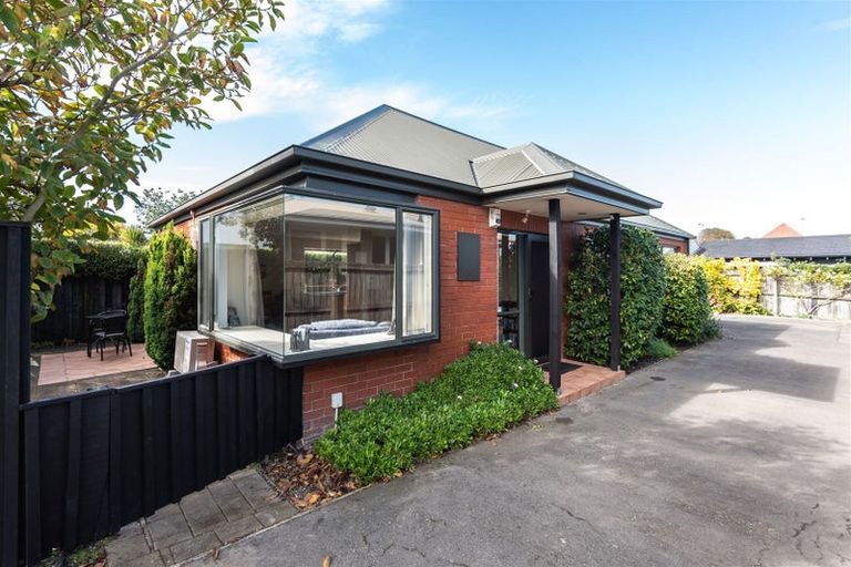 Photo of property in 2/76 Saint Albans Street, St Albans, Christchurch, 8014