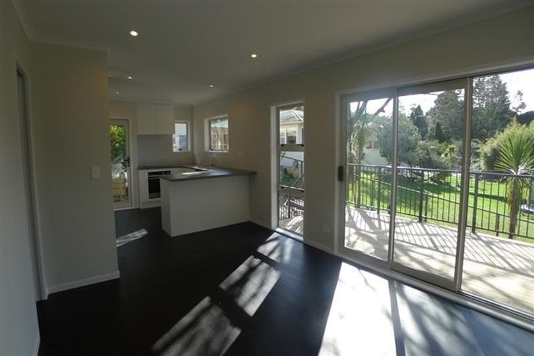 Photo of property in 24 Paewai Road, Glen Eden, Auckland, 0602