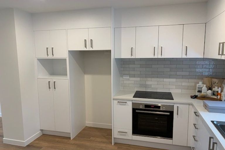 Photo of property in 7/35 Garadice Road, Rothesay Bay, Auckland, 0630