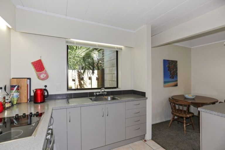 Photo of property in 3/190 Devonport Road, Tauranga, 3110