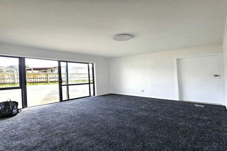 Photo of property in 12 Miro Road, Mangere Bridge, Auckland, 2022