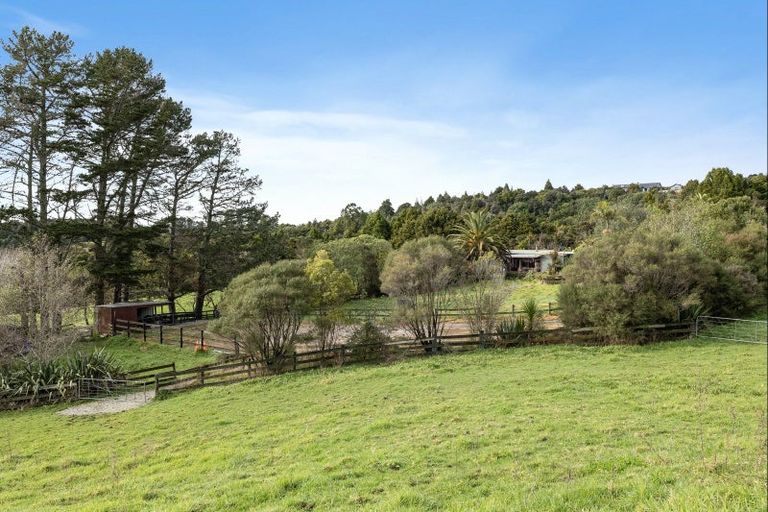 Photo of property in 238 Te Arai Point Road, Te Arai, Wellsford, 0975