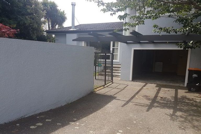 Photo of property in 9 Collingwood Street, Hokowhitu, Palmerston North, 4410