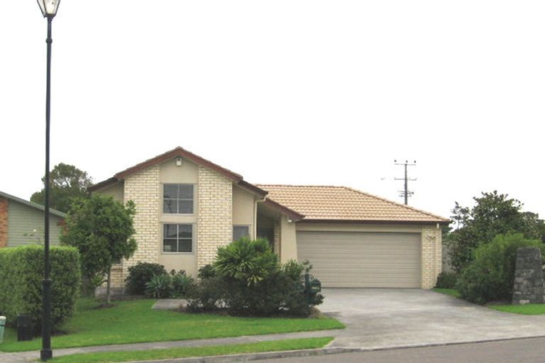 Photo of property in 1 Rush Creek Drive, Westgate, Auckland, 0614