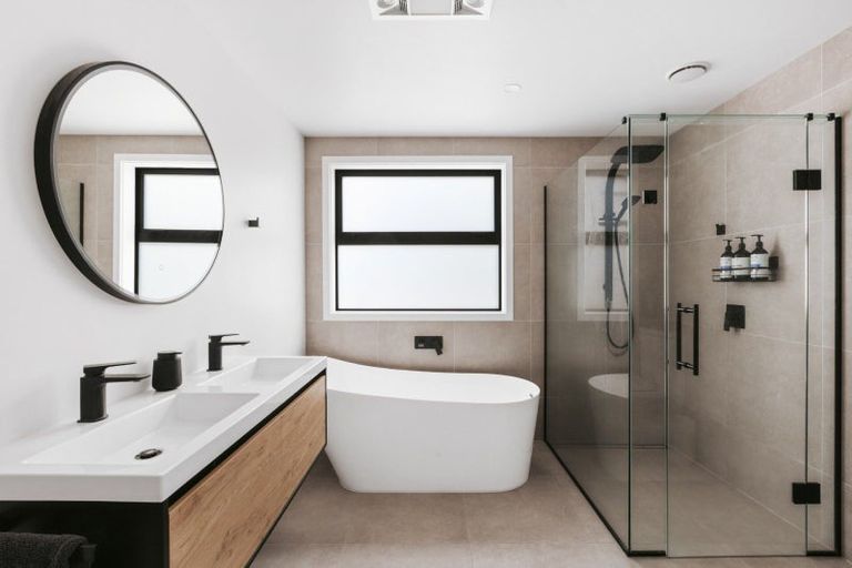 Photo of property in 15 Cassinia Close, Papamoa Beach, Papamoa, 3118