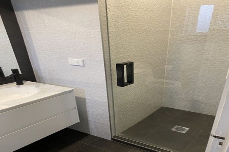 Photo of property in 68 Greers Road, Burnside, Christchurch, 8041