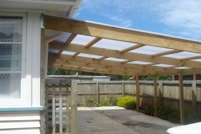 Photo of property in 12 Hillary Crescent, Upper Riccarton, Christchurch, 8041