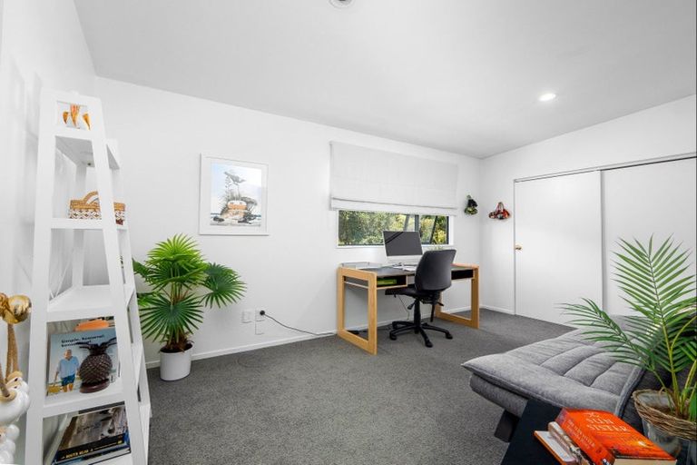 Photo of property in 21 Joyces Road, Paihia, 0200
