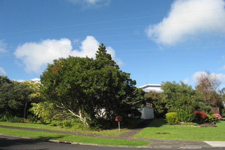 Photo of property in 1 Parkview Place, Pakuranga, Auckland, 2010