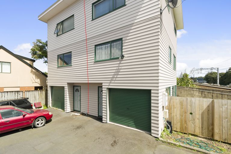 Photo of property in 15/1 Briar Way, New Lynn, Auckland, 0600