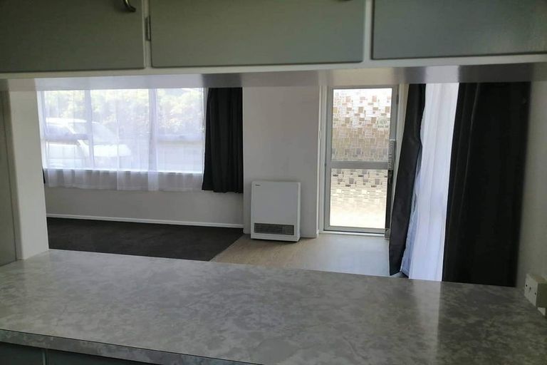 Photo of property in 5a Rennell Street, Frankleigh Park, New Plymouth, 4310