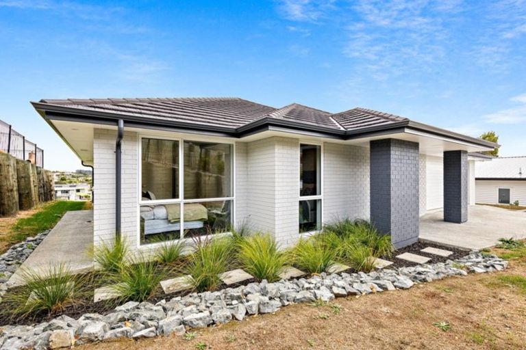 Photo of property in 20 Waititiro Rise, Stanmore Bay, Whangaparaoa, 0932