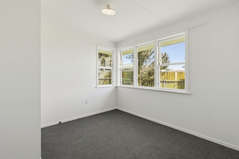 Photo of property in 6 Alice Place, Levin, 5510
