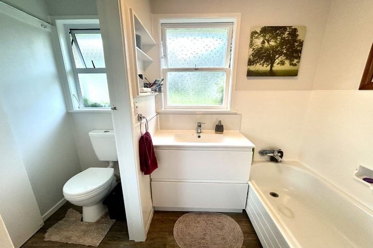 Photo of property in 305 Clayton Road, Pukehangi, Rotorua, 3015