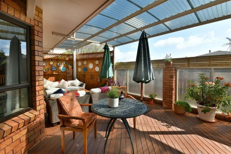 Photo of property in 15 Motuora Road, Manly, Whangaparaoa, 0930