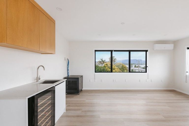 Photo of property in 1 Coppelia Avenue, Omokoroa, 3114