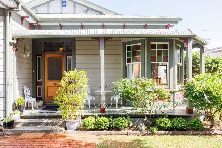 Photo of property in 301 College Street, West End, Palmerston North, 4410